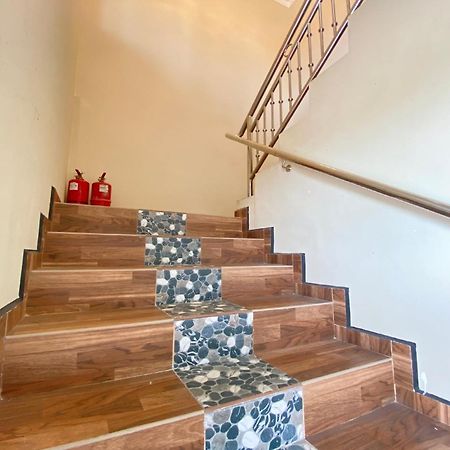 Oyo 90205 Bayu Sintok Motel Чанґлун Екстер'єр фото