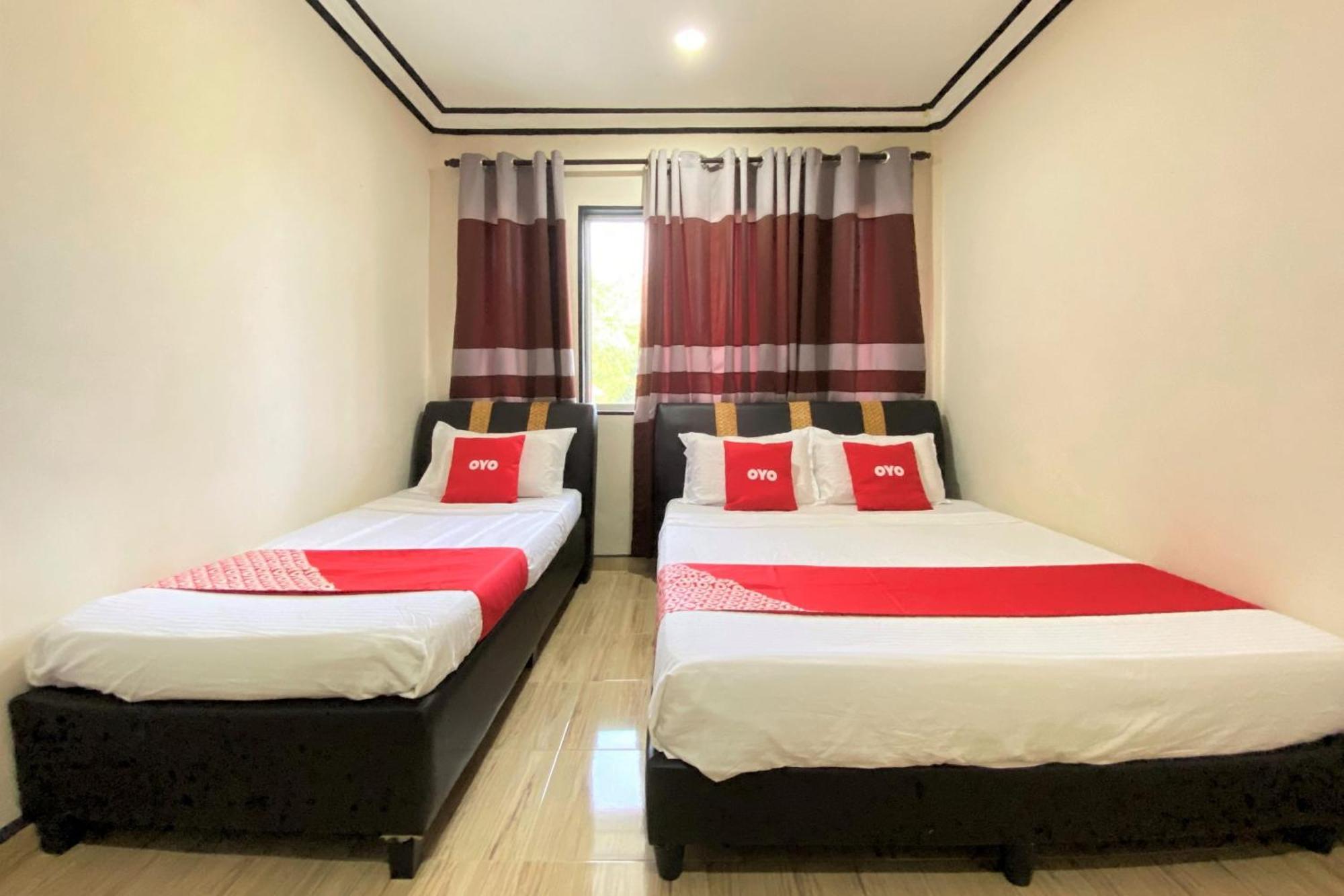 Oyo 90205 Bayu Sintok Motel Чанґлун Екстер'єр фото