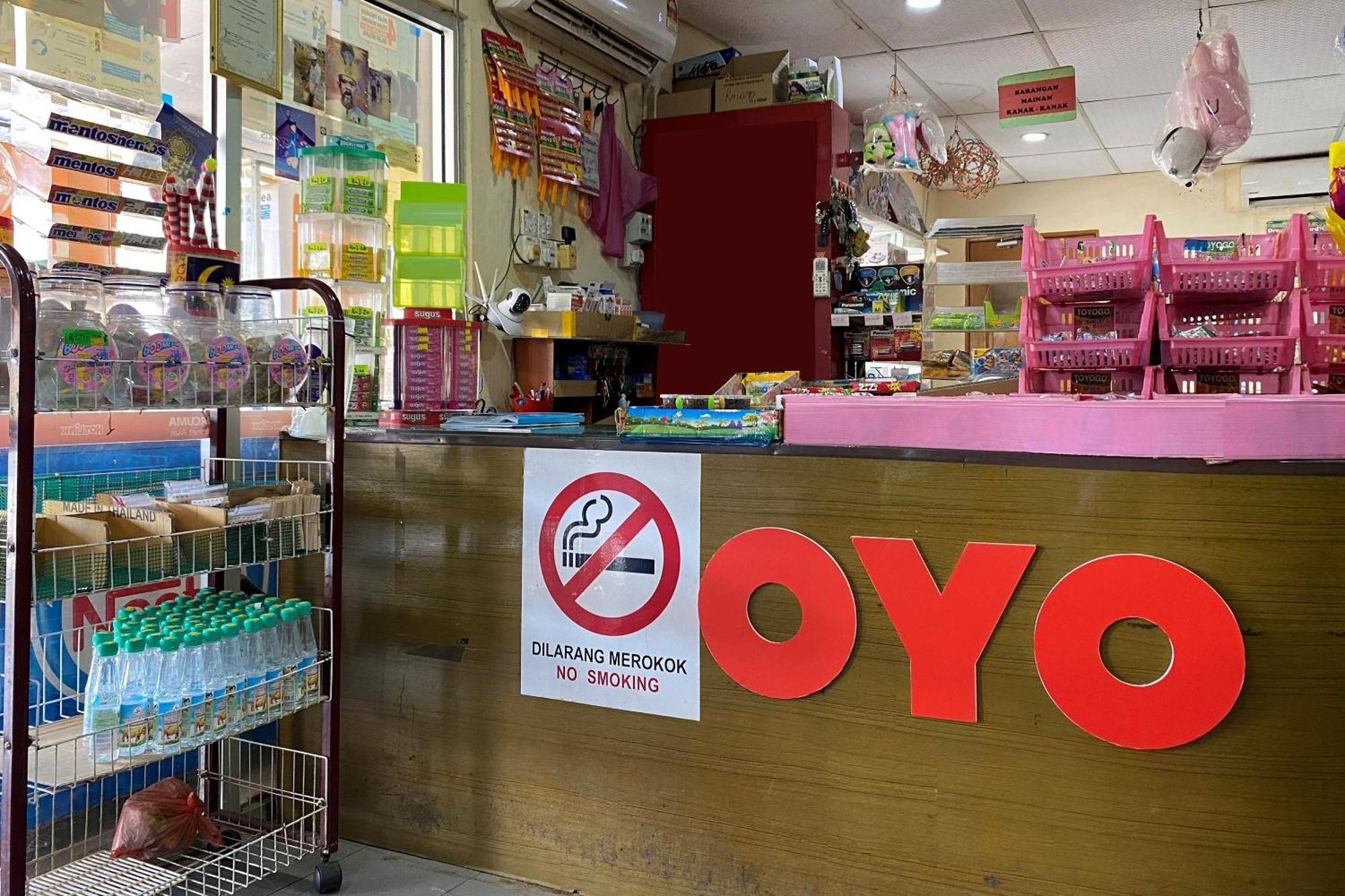 Oyo 90205 Bayu Sintok Motel Чанґлун Екстер'єр фото