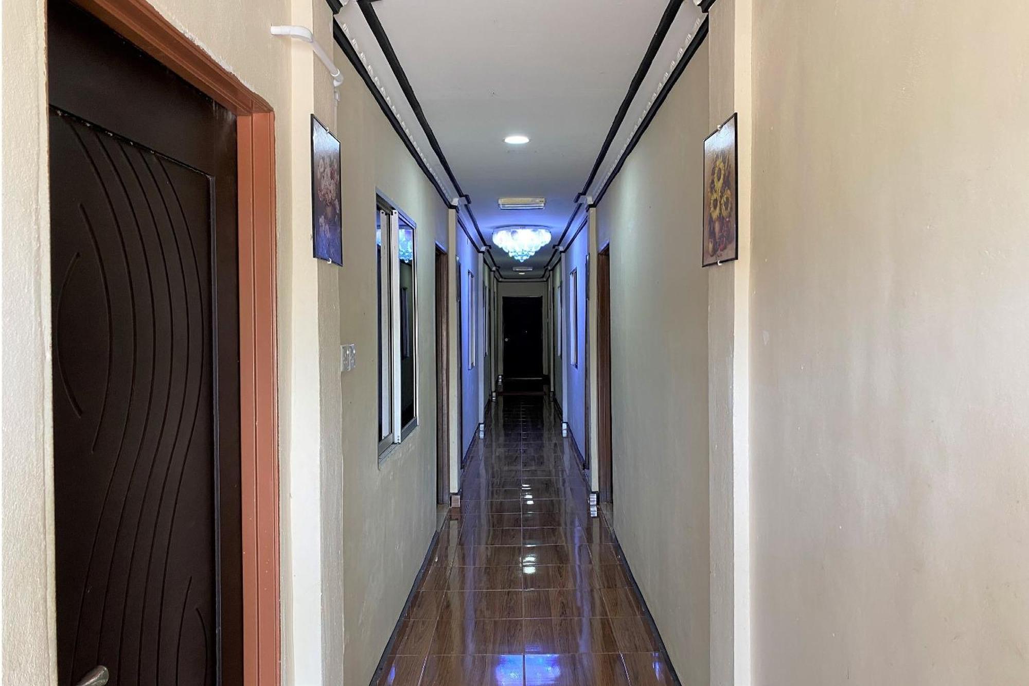 Oyo 90205 Bayu Sintok Motel Чанґлун Екстер'єр фото