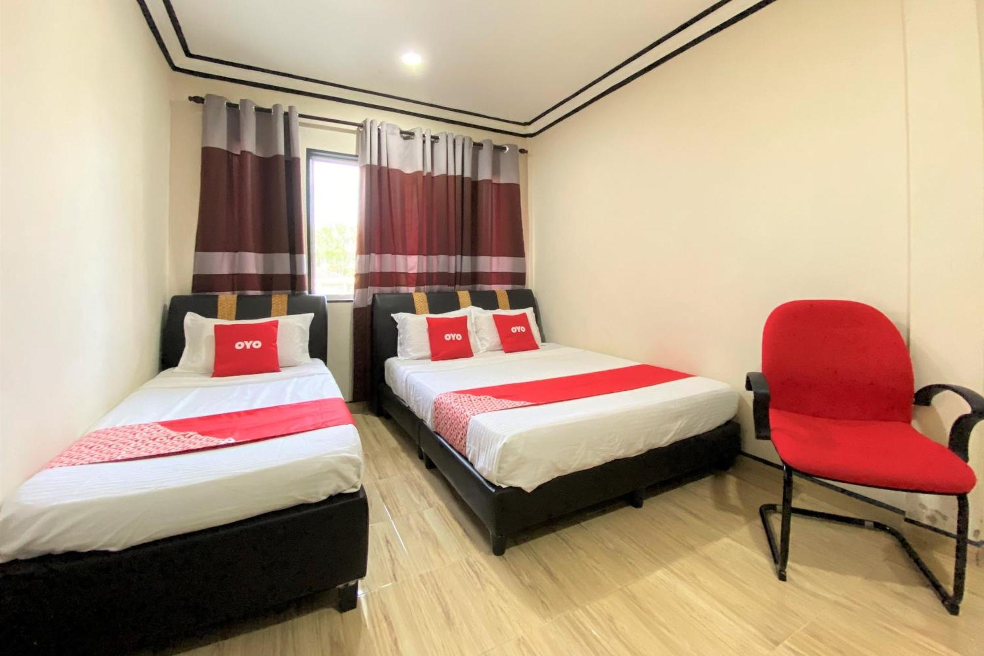 Oyo 90205 Bayu Sintok Motel Чанґлун Екстер'єр фото
